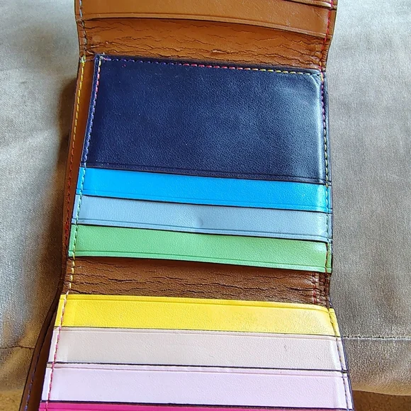 Coach Leather Wallet - Picture 6 of 6